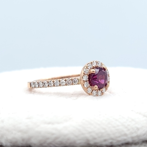 𝅺garnet diamond halo ring - Picture 5 of 17